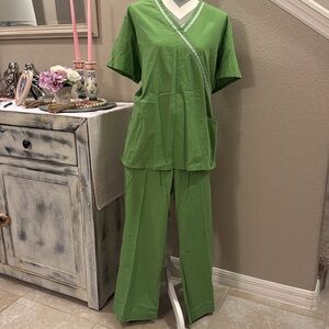 SB scrub pant & scrub top set